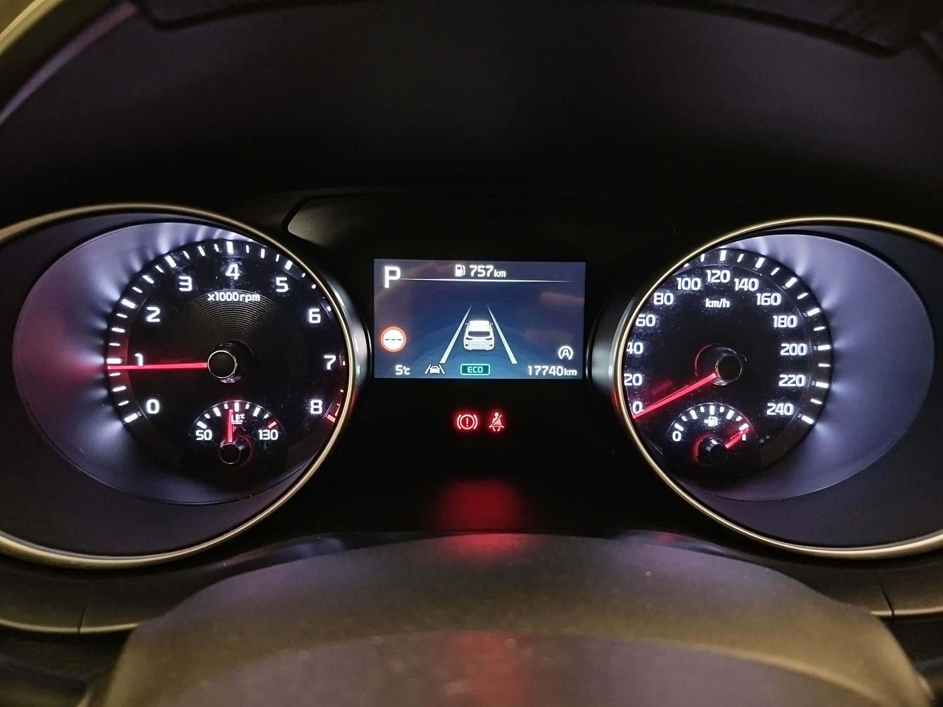 Kia Ceed - 9