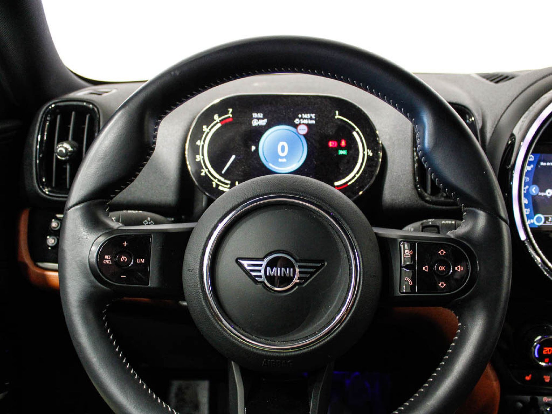Mini Countryman - 12