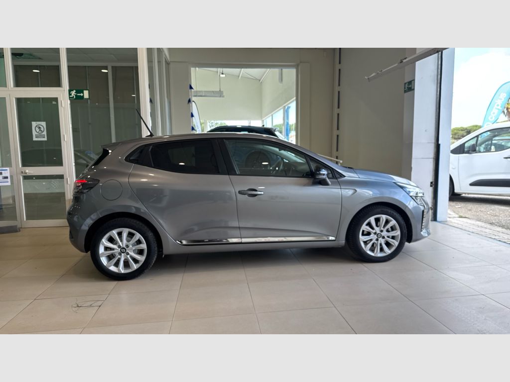 Renault Clio - 8