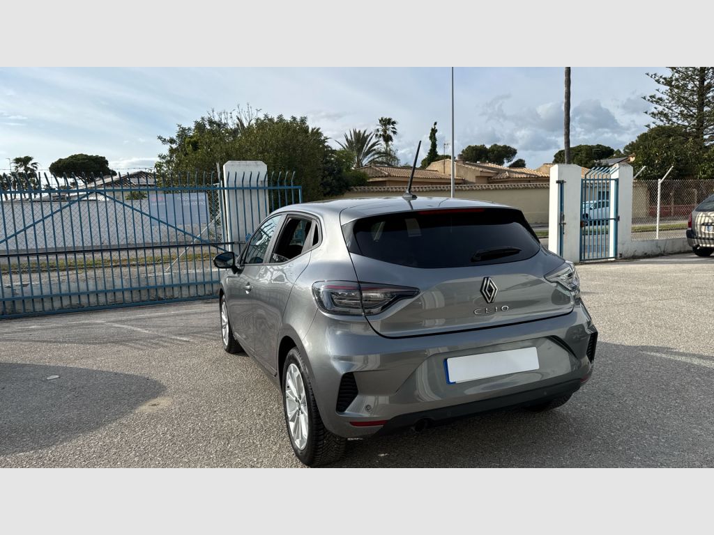 Renault Clio - 7