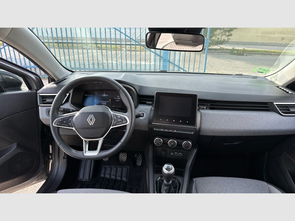 Renault Clio - 10