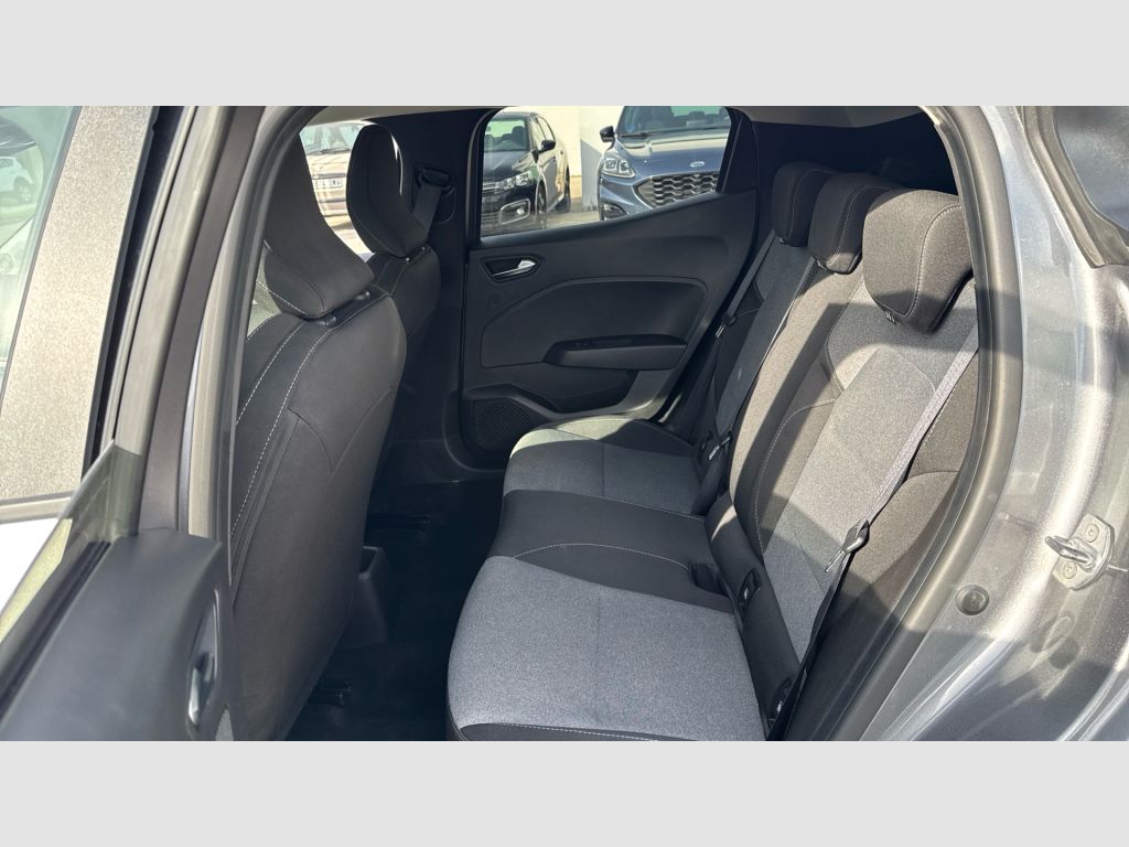 Renault Clio - 12