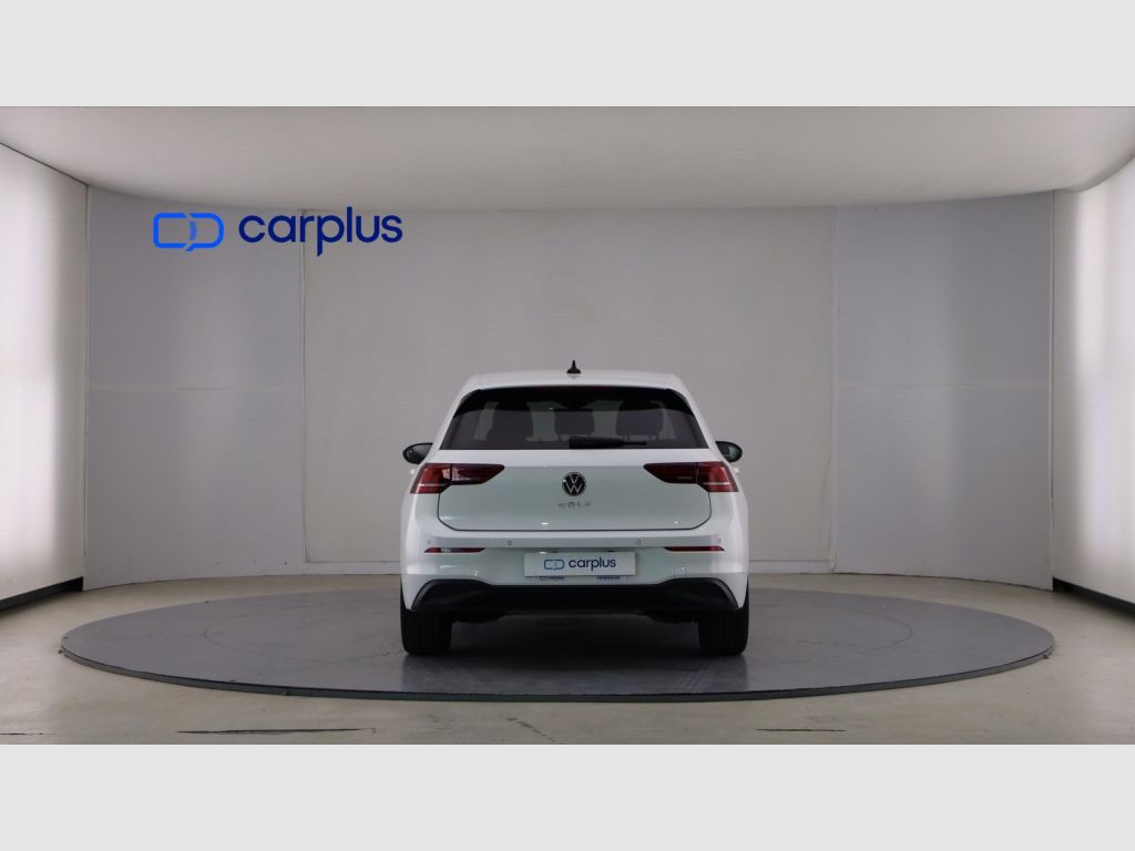 Volkswagen Golf - 6