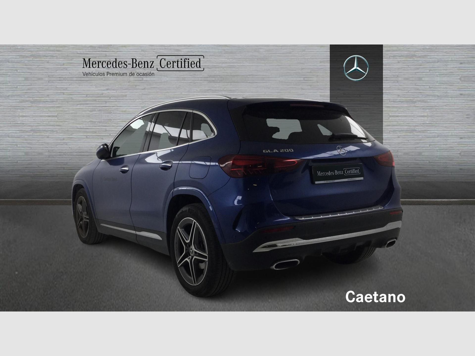 Mercedes-Benz GLA - 2