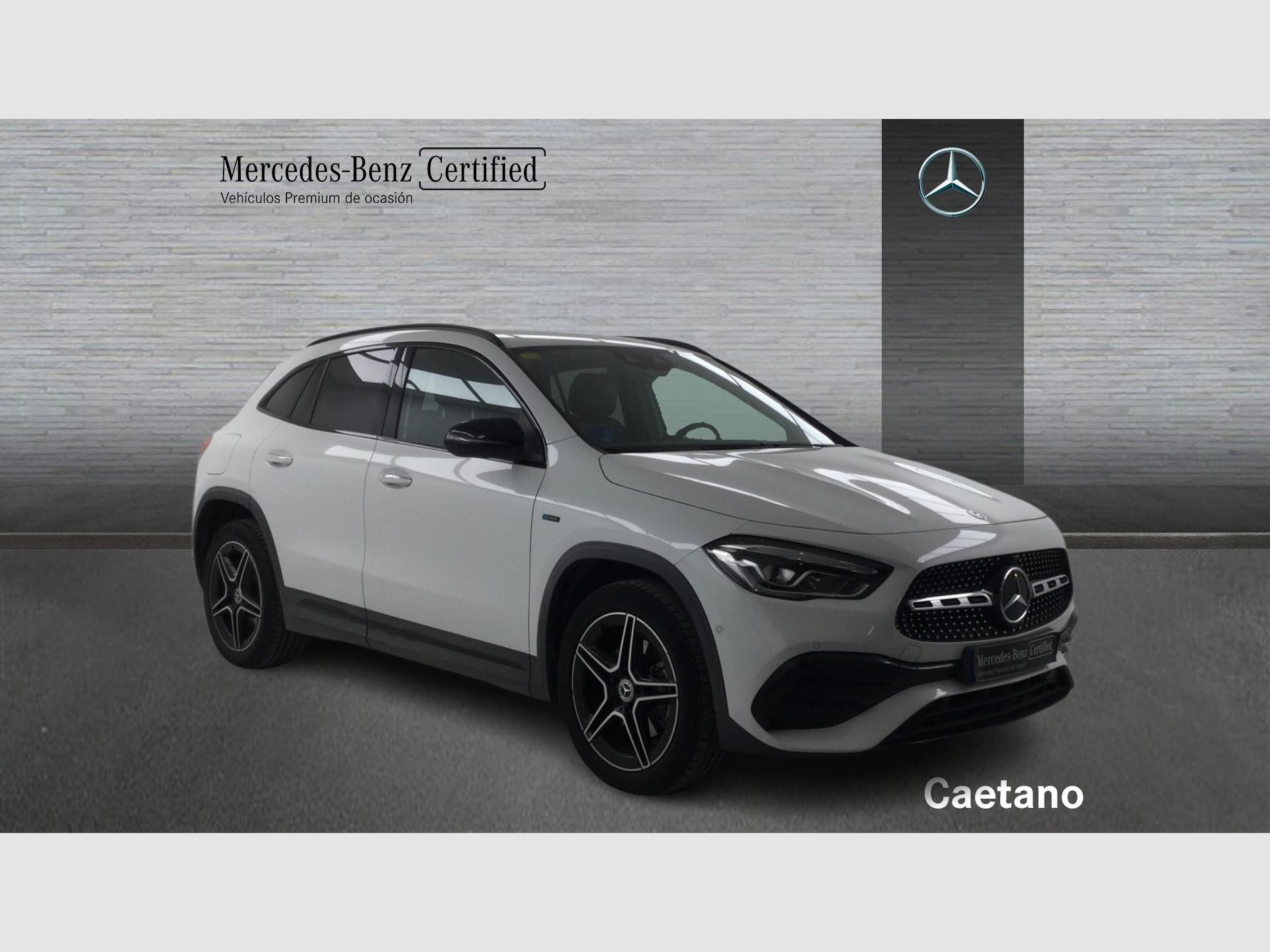 Mercedes-Benz GLA - 4