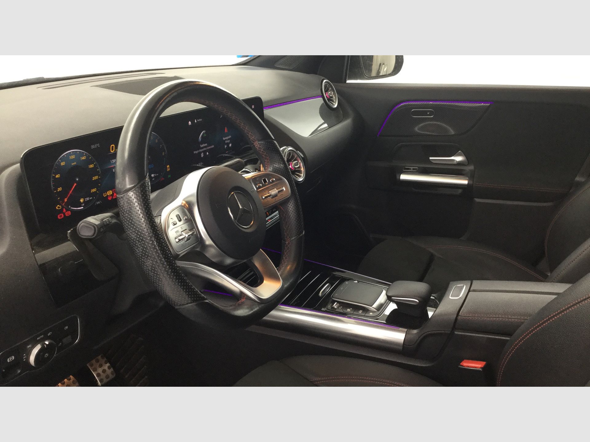 Mercedes-Benz GLA - 7