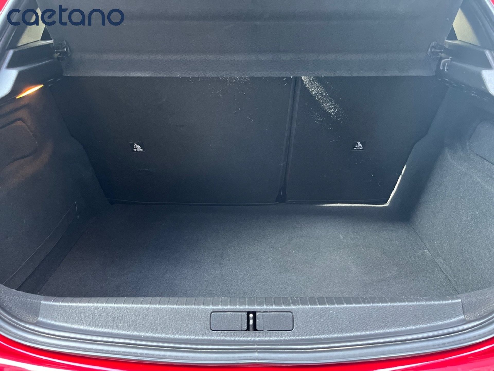Peugeot 208 - 7