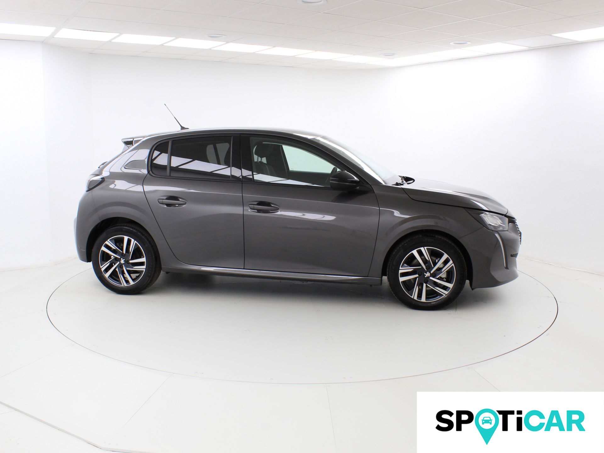 Peugeot 208 - 5