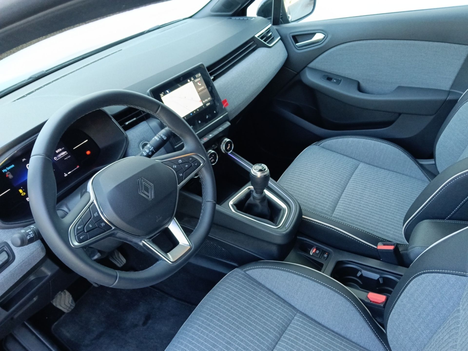 Renault Clio - 10