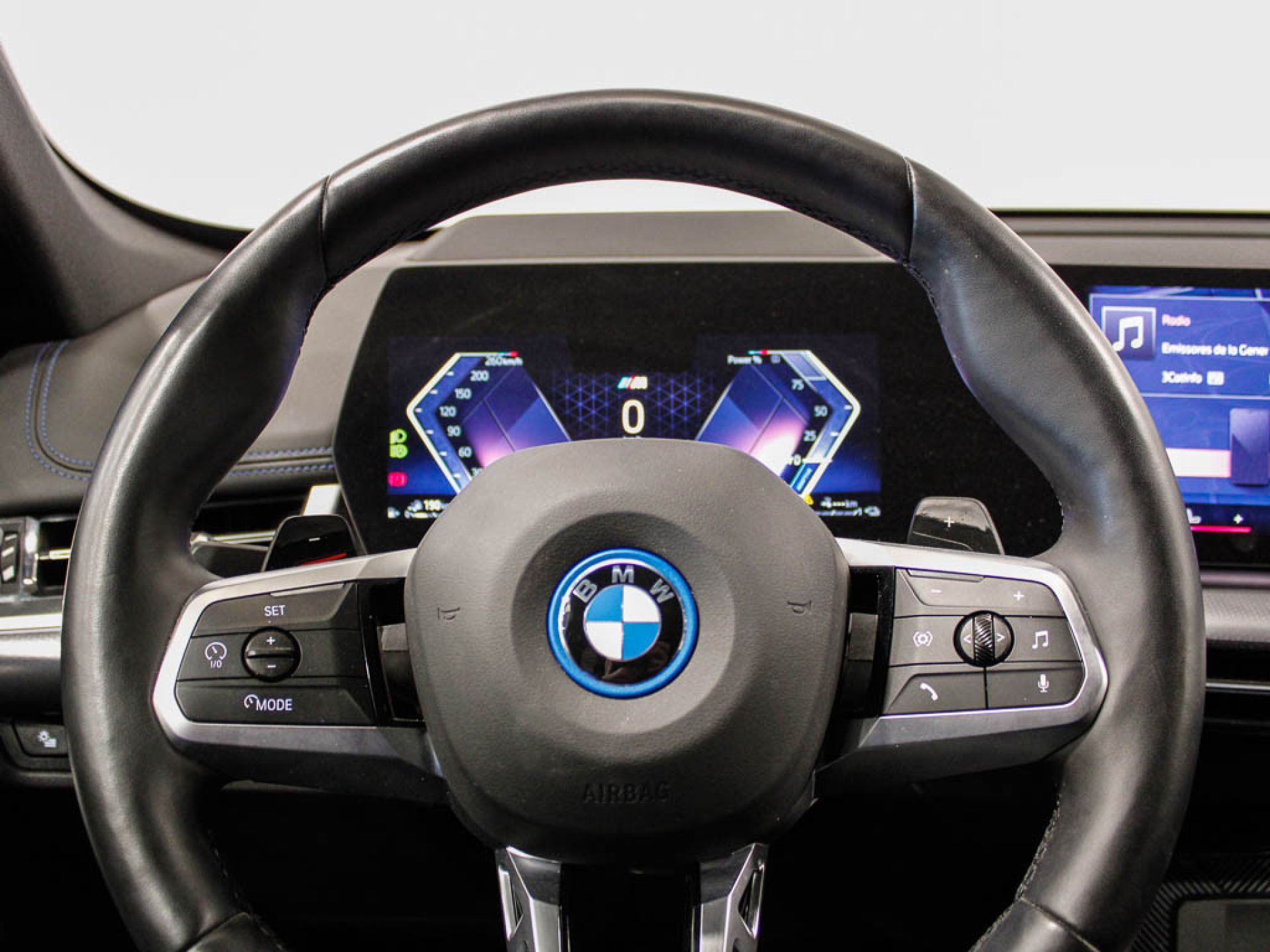 BMW X1 - 12