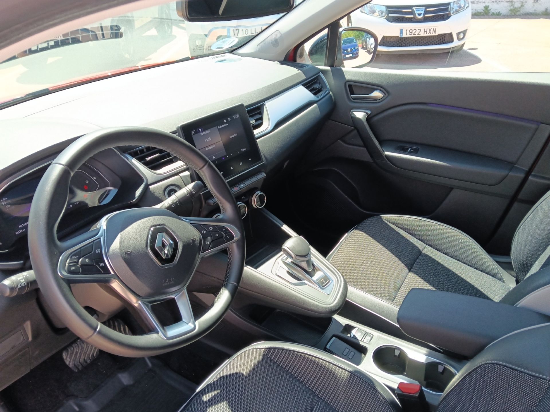 Renault Captur - 12