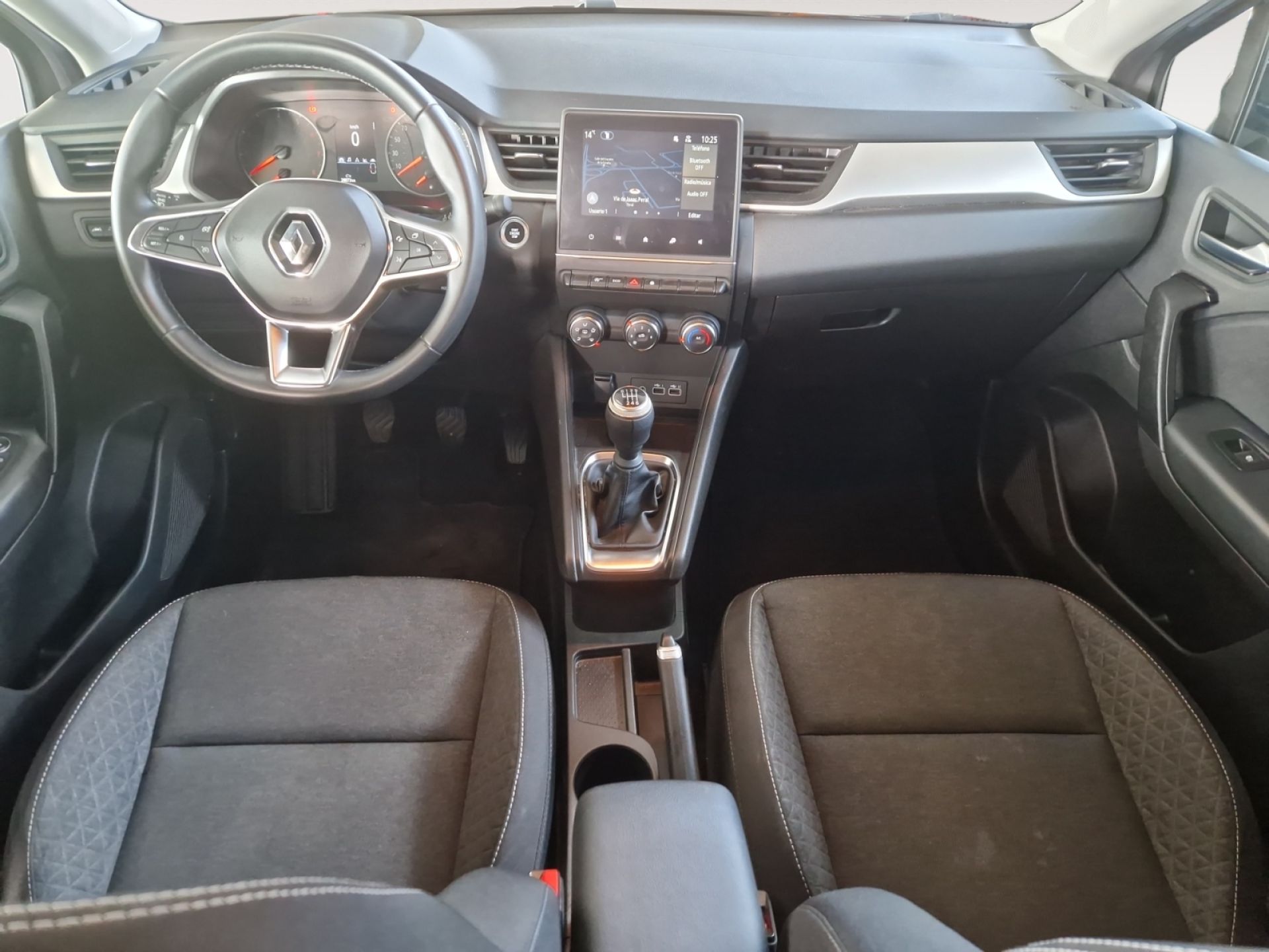 Renault Captur - 9