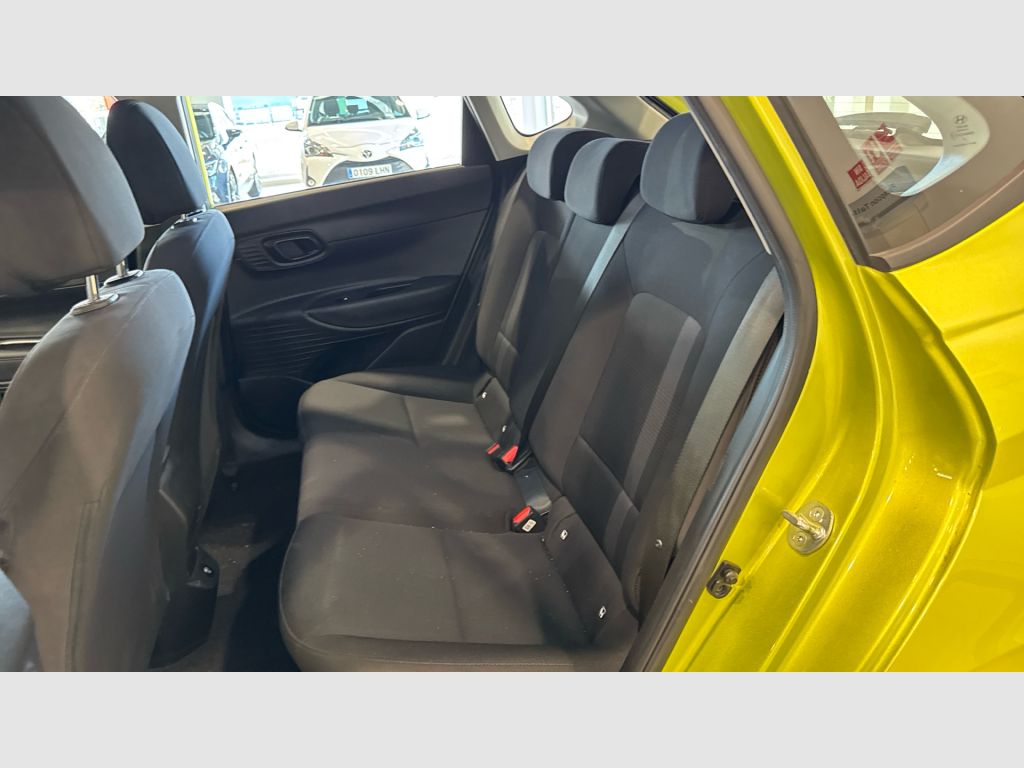 Hyundai i20 - 12