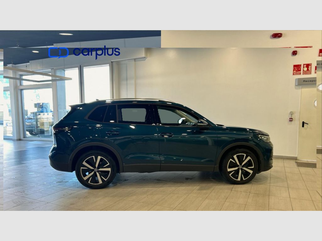 Volkswagen Tiguan - 8