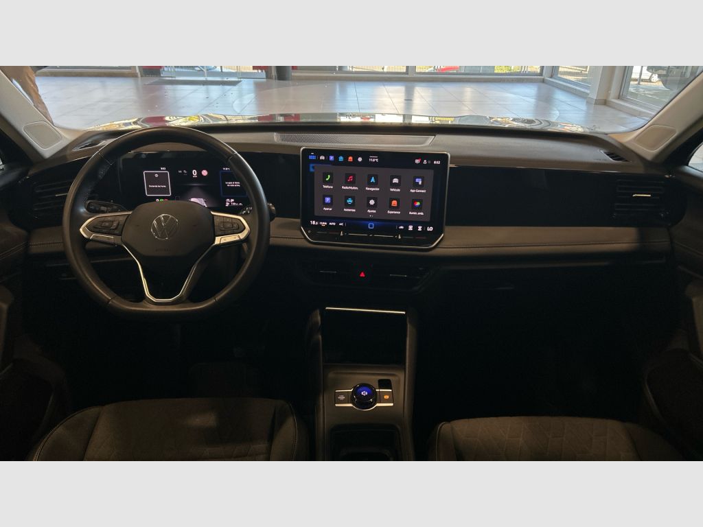 Volkswagen Tiguan - 10
