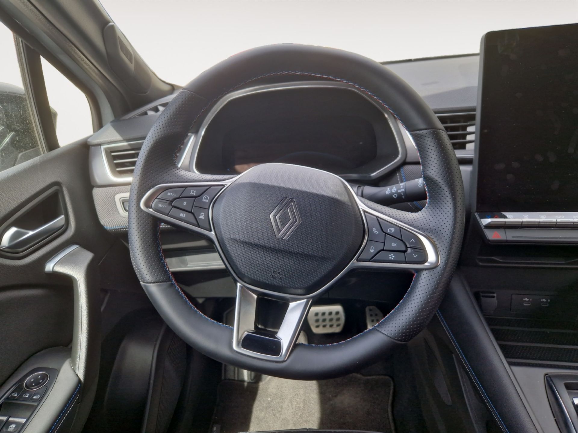 Renault Symbioz - 10