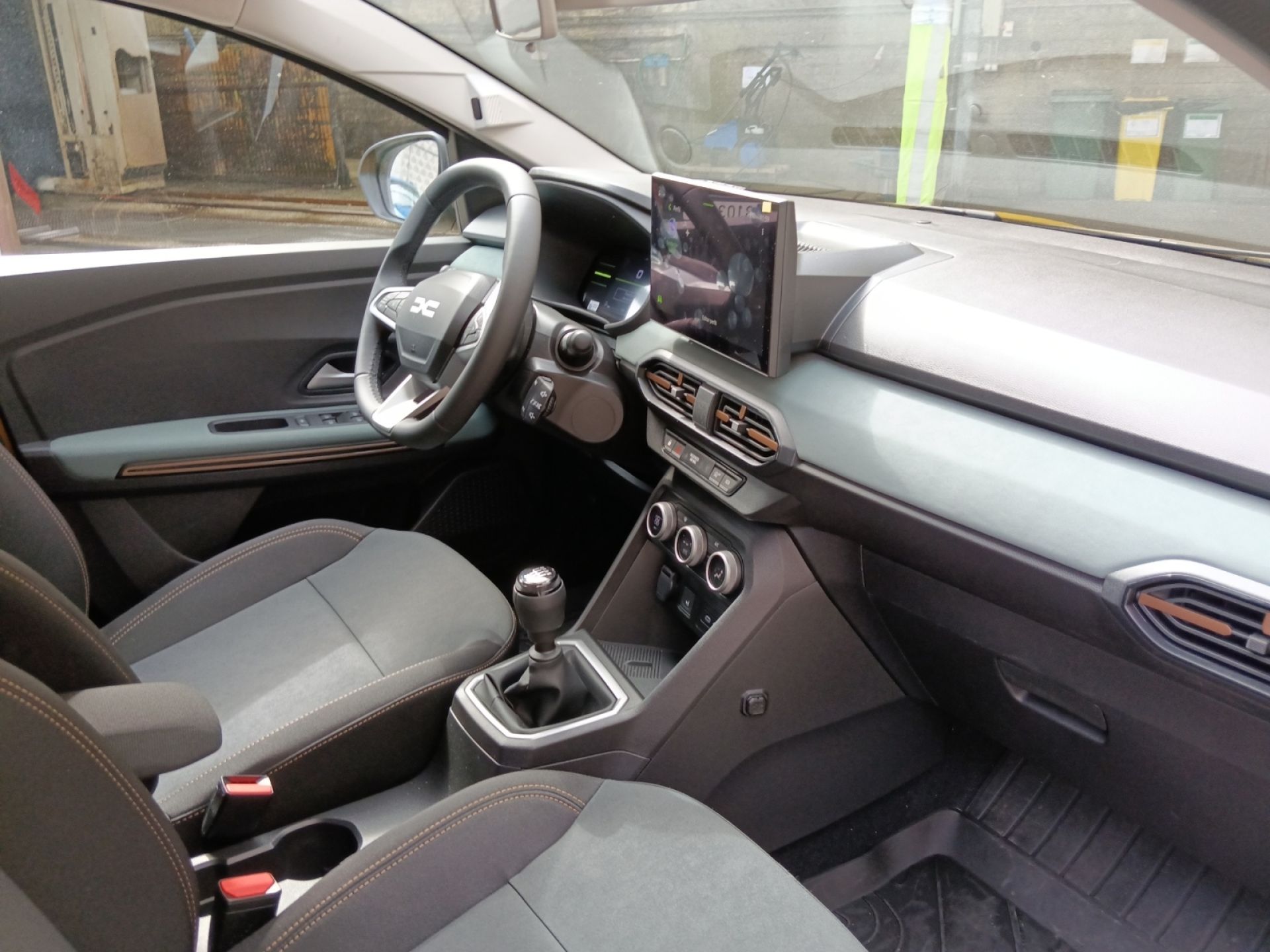 Dacia Sandero - 8