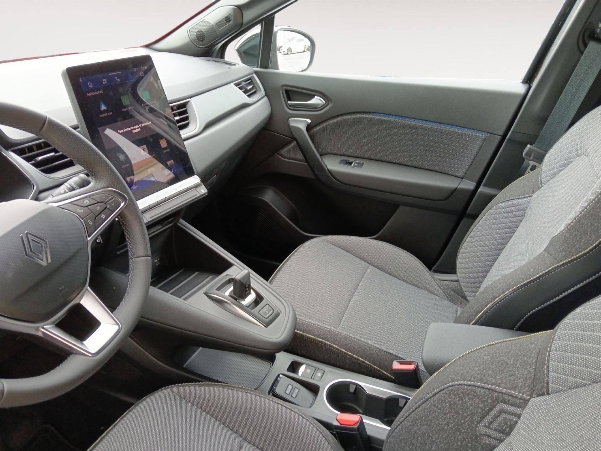 Renault Symbioz - 12