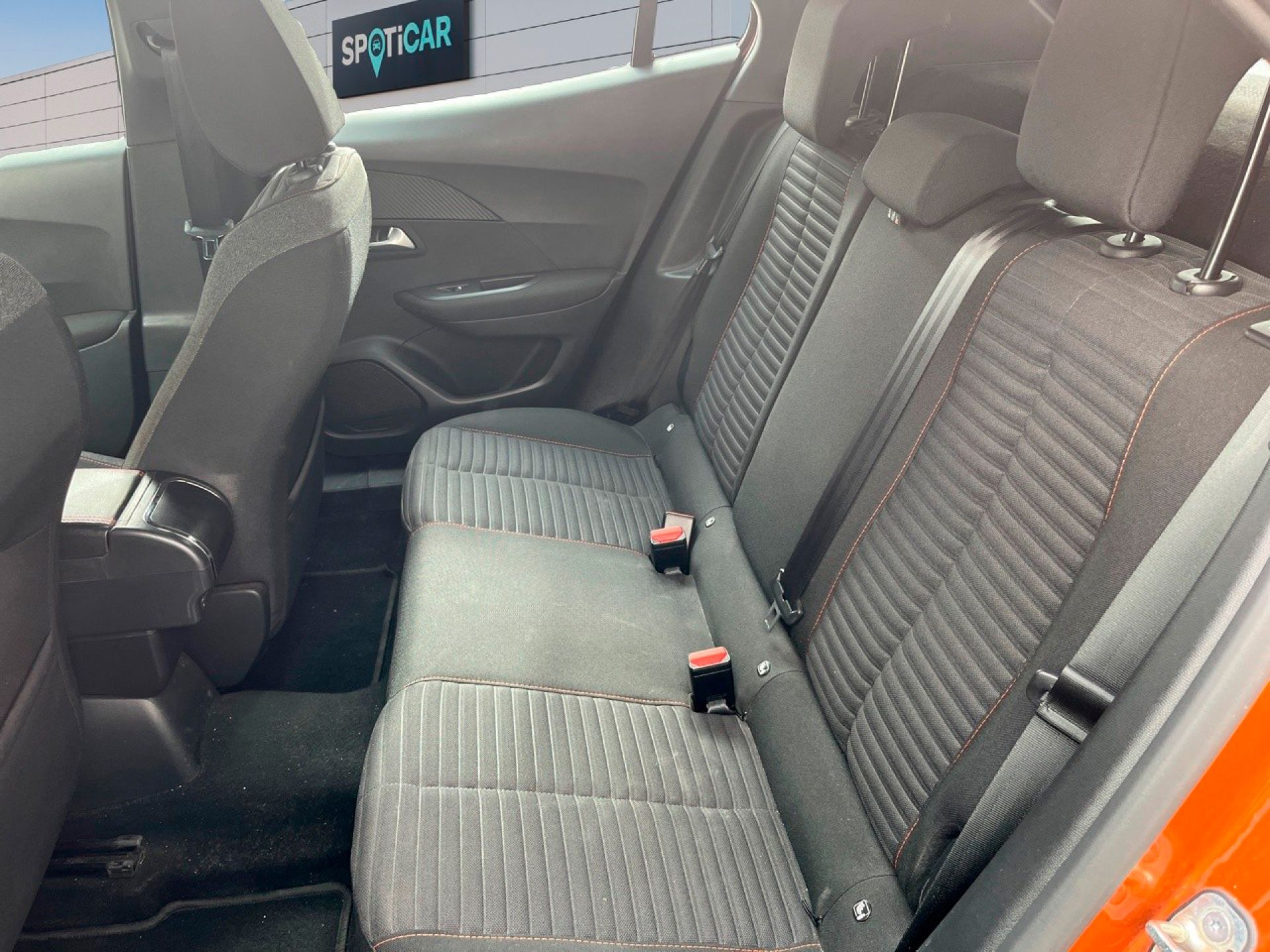 Peugeot 2008 - 12