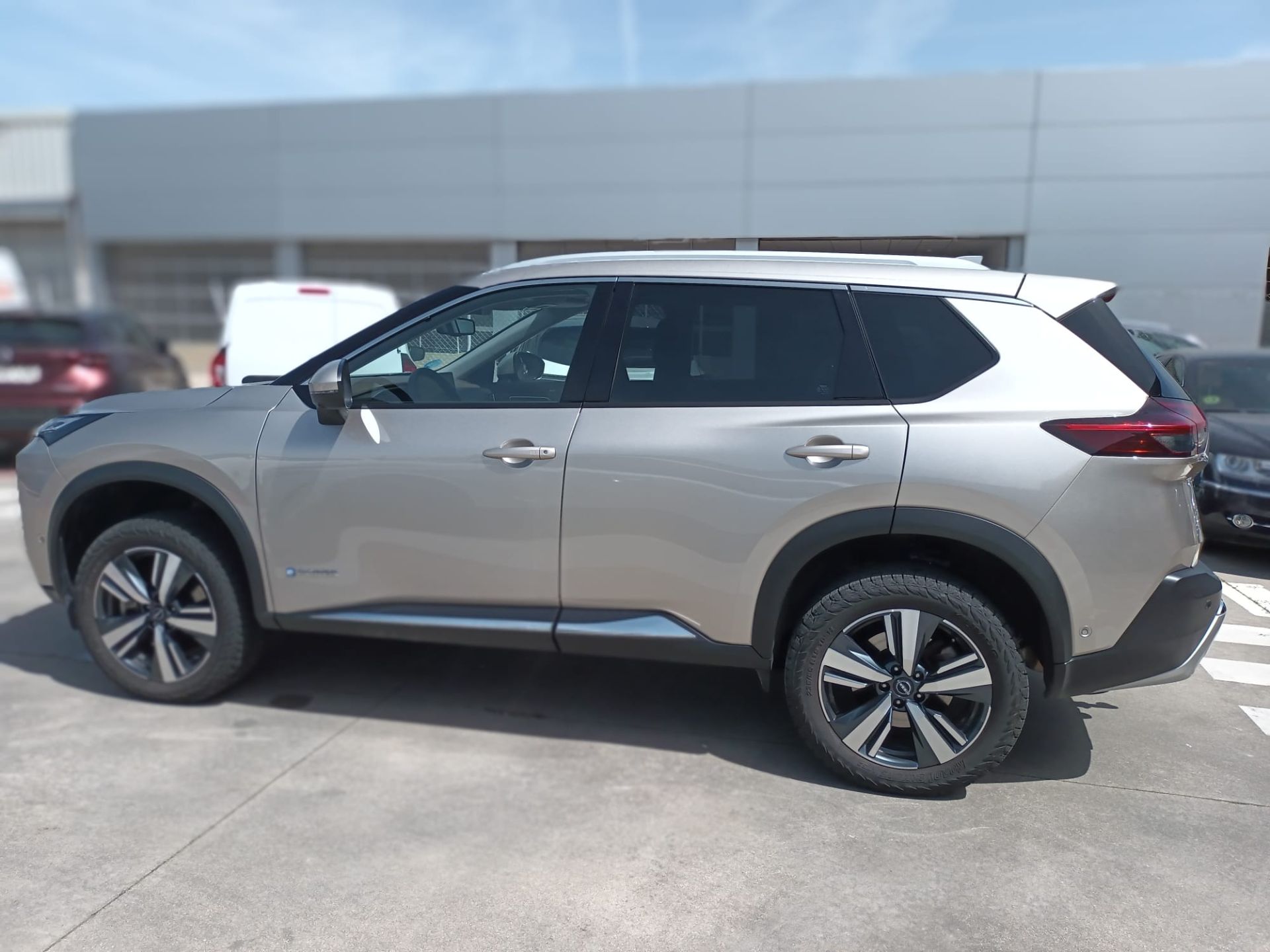 Nissan X-Trail - 2