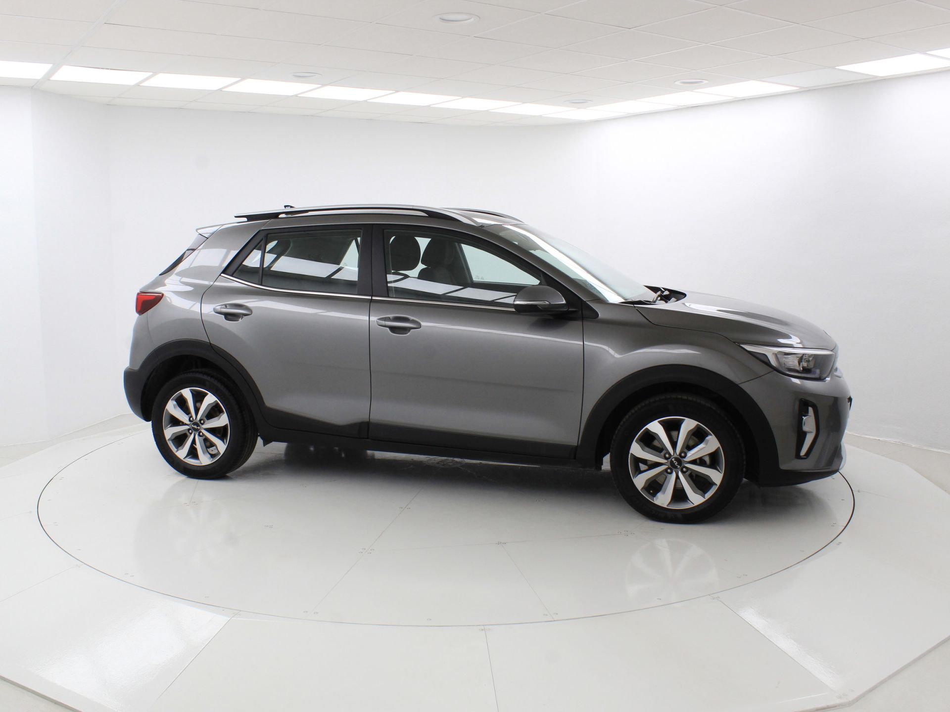 Kia Stonic - 5