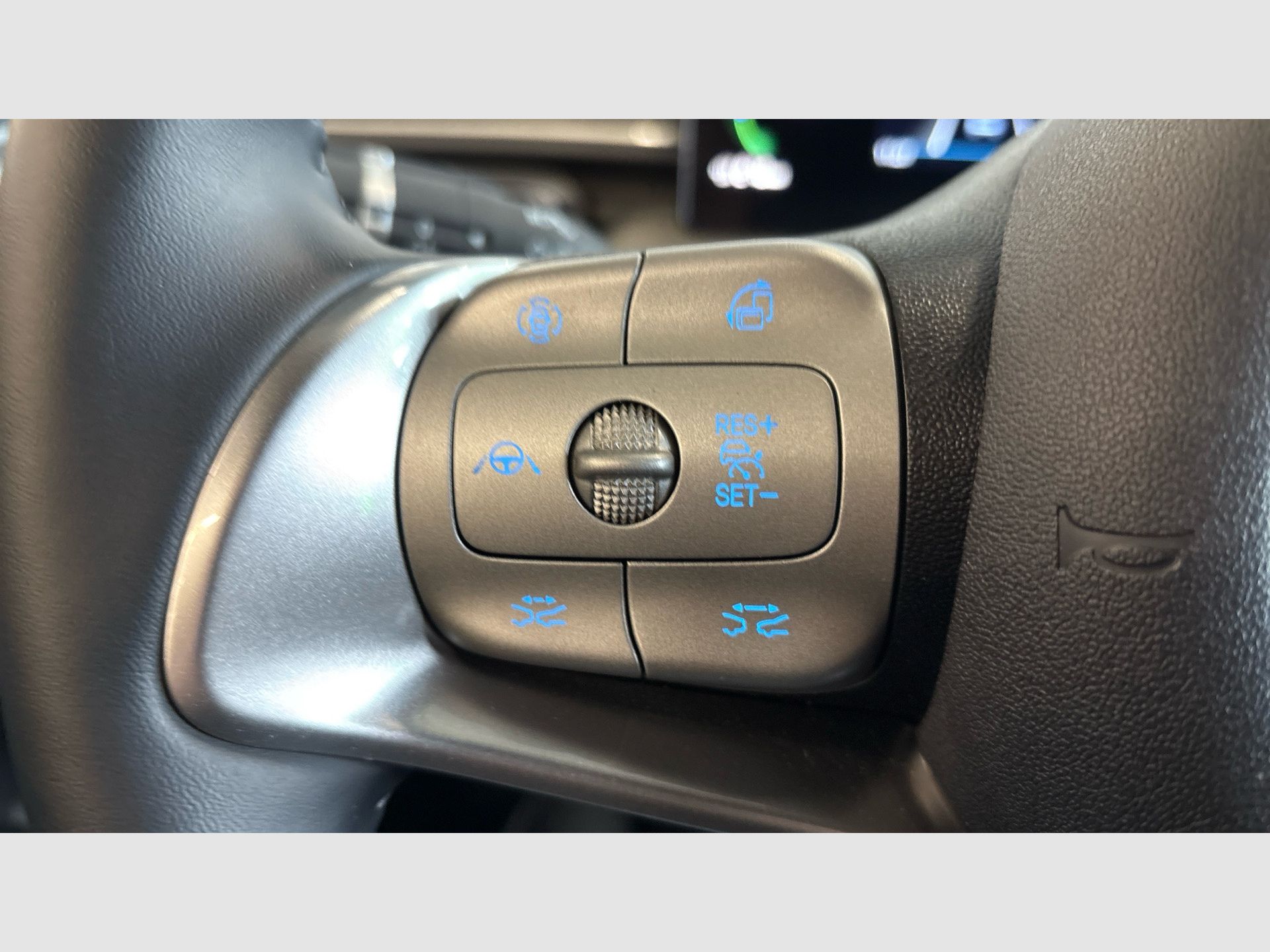 BYD Dolphin Surf - 11
