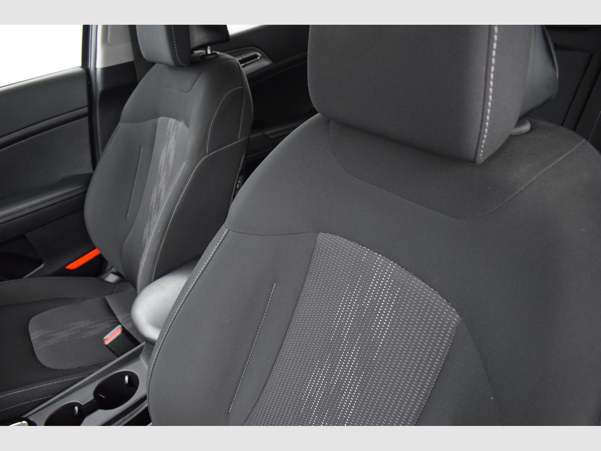 Kia Sportage - 12