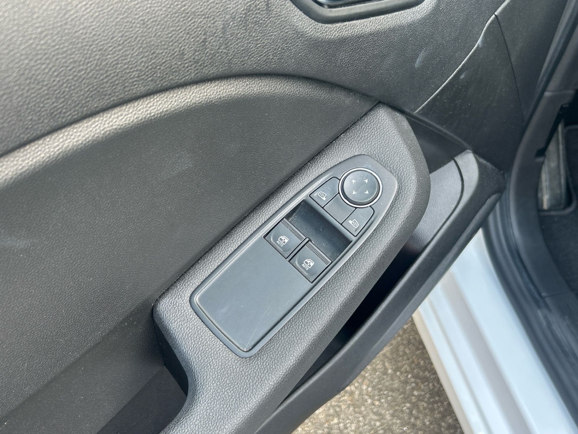 Renault Clio - 10