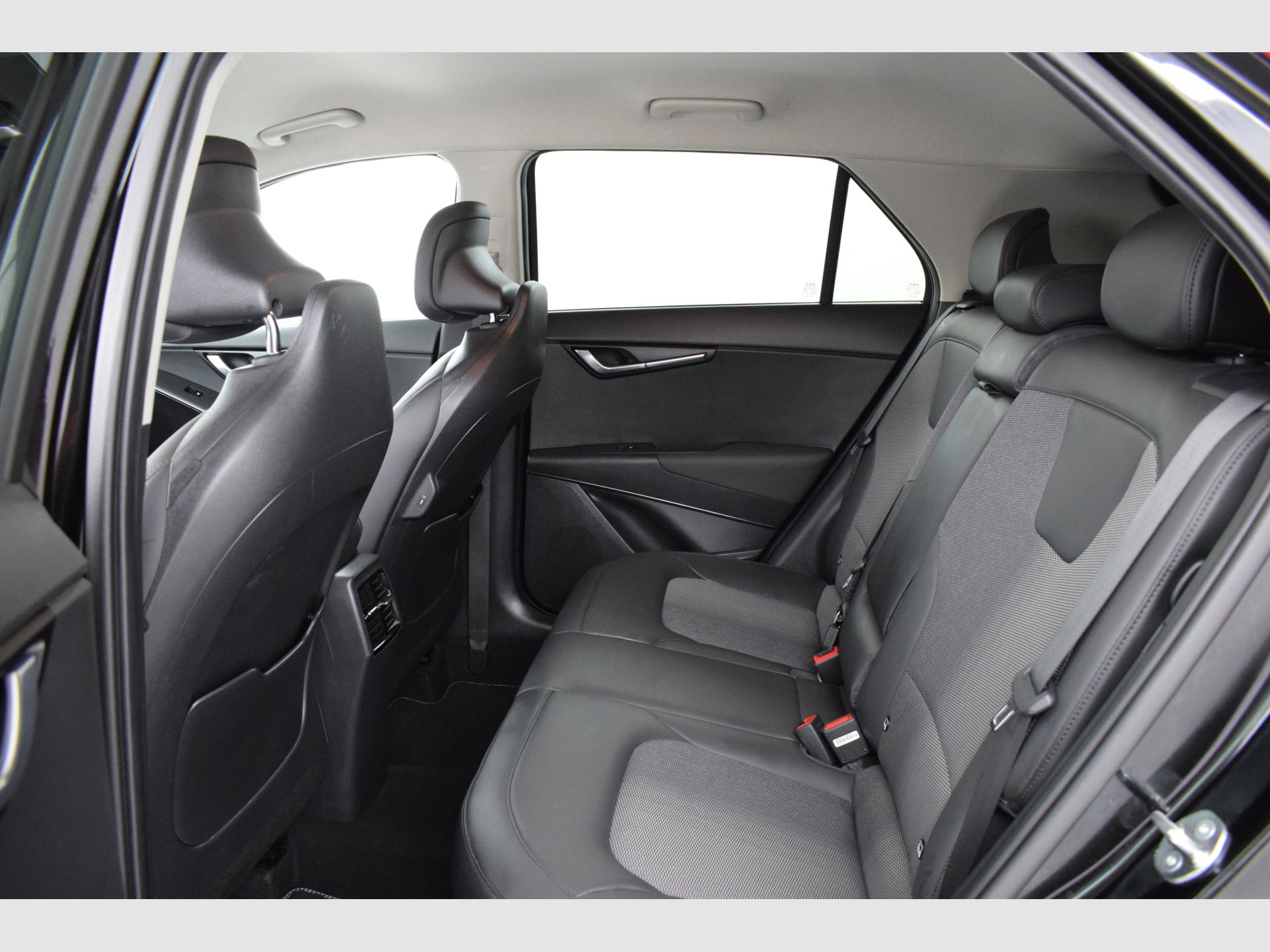 Kia Niro - 12