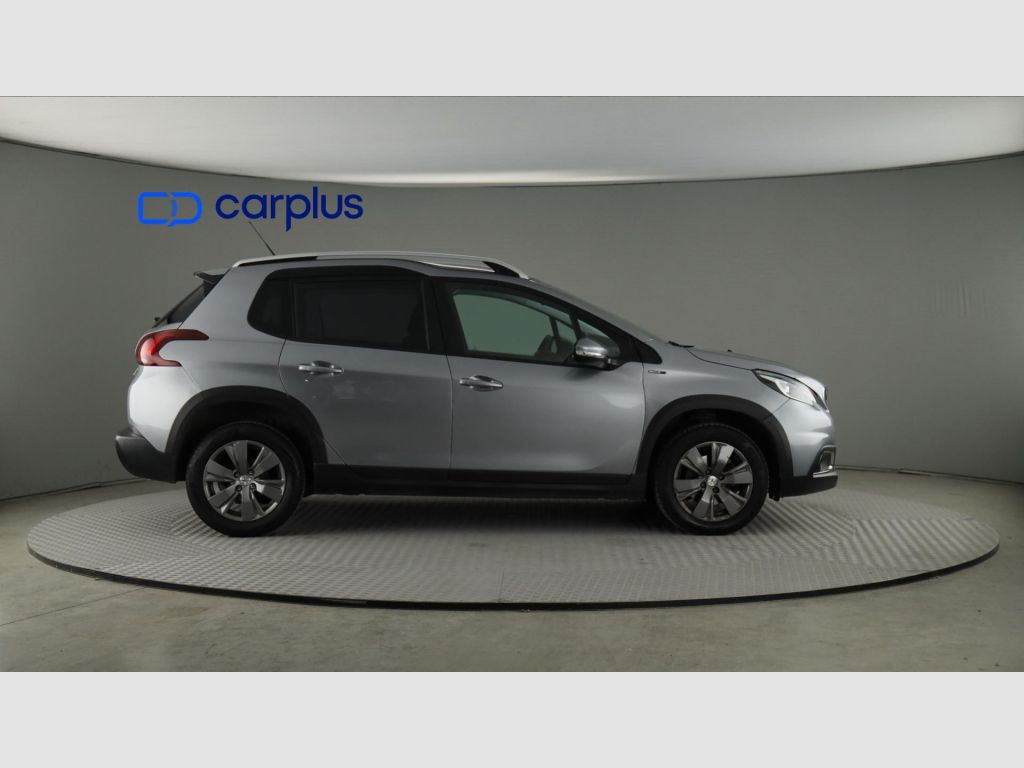 Peugeot 2008 - 8