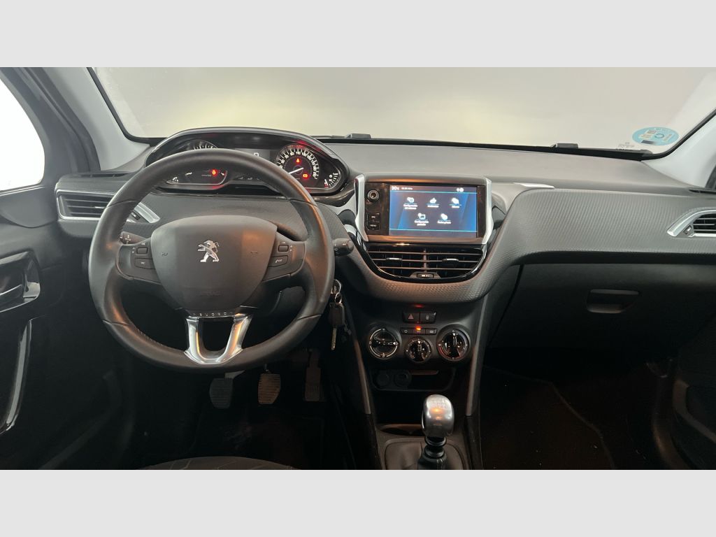 Peugeot 2008 - 11