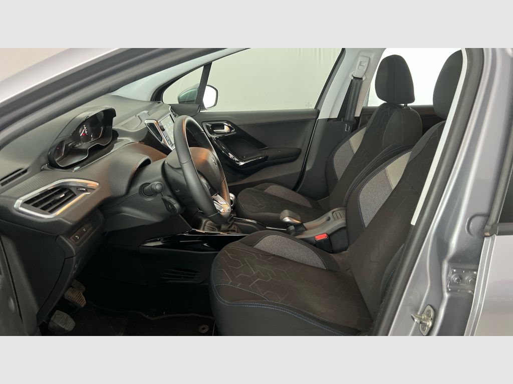 Peugeot 2008 - 12