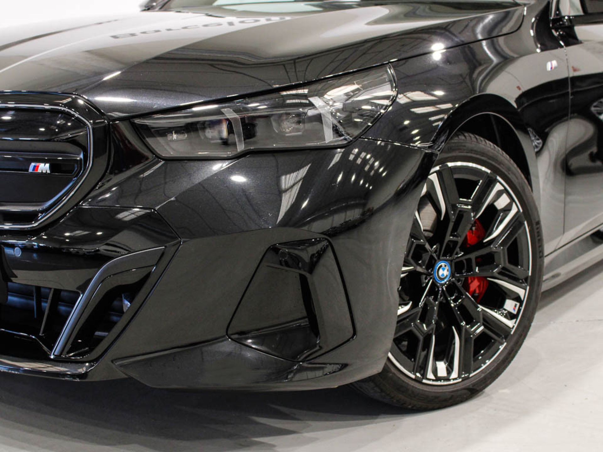 BMW i5 - 6