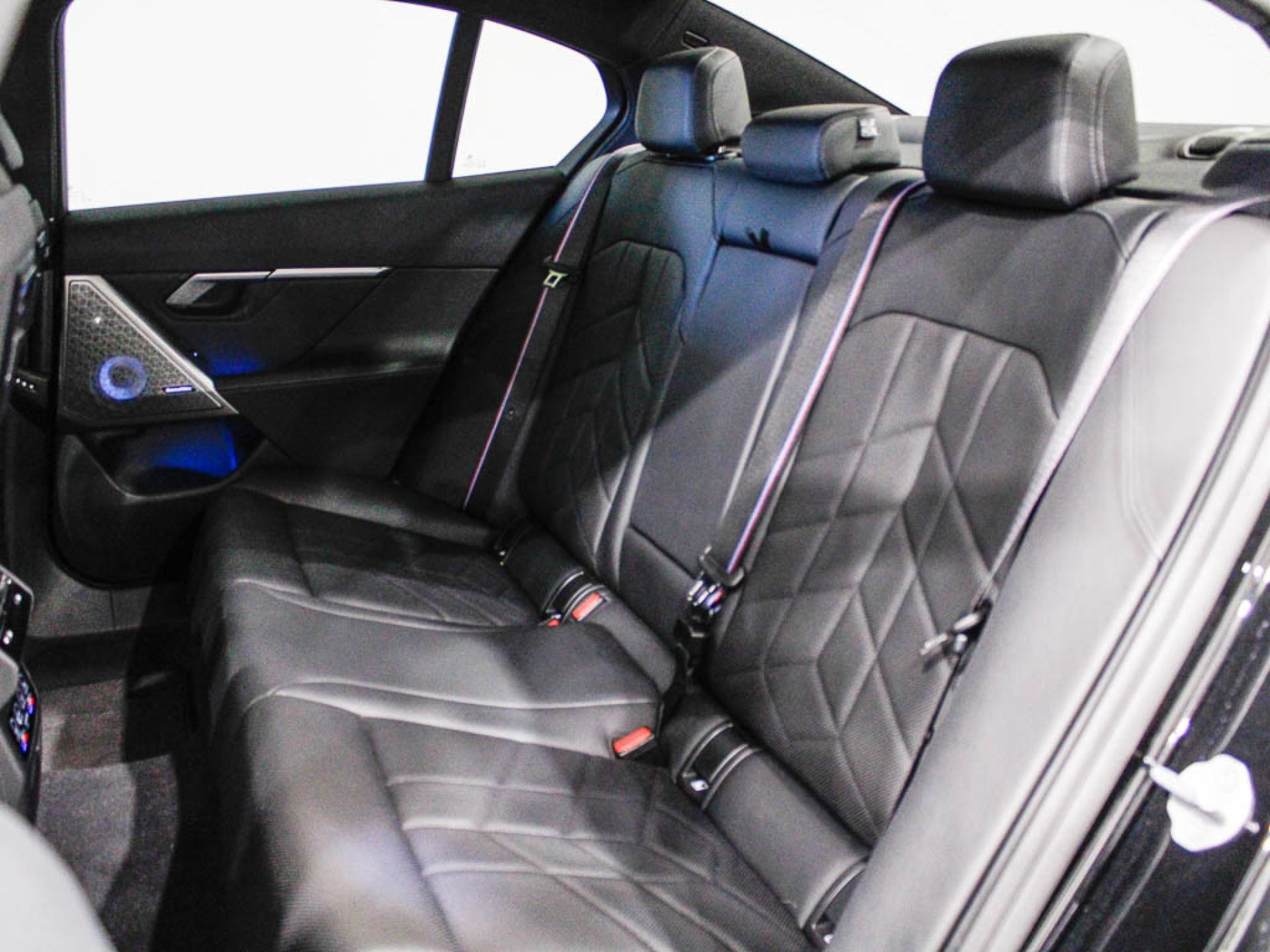 BMW i5 - 9