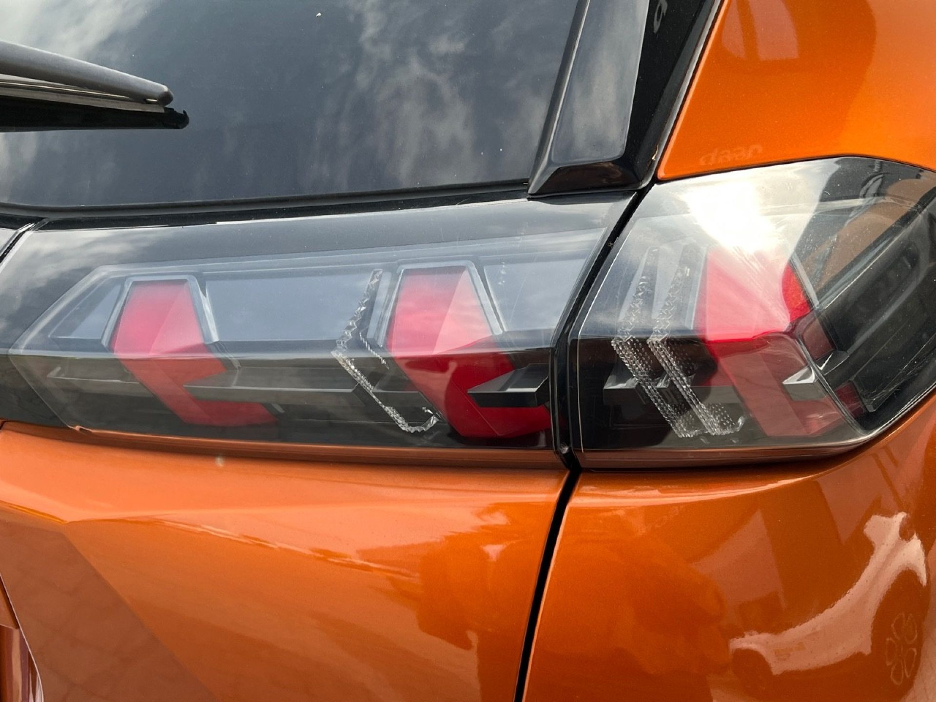 Peugeot 2008 - 10