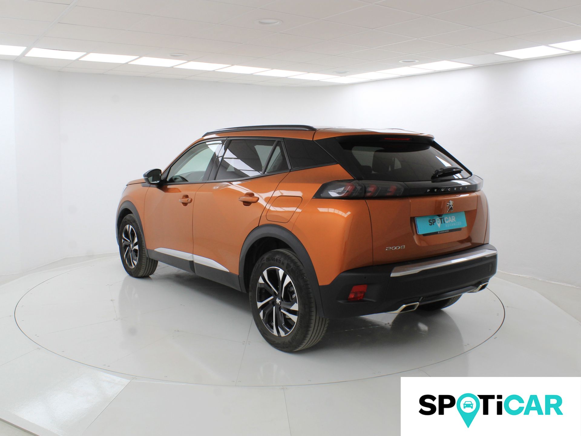 Peugeot 2008 - 8