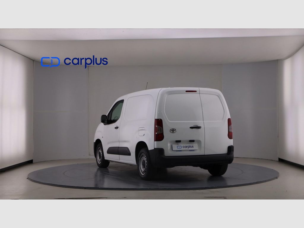 TOYOTA Proace City - 7