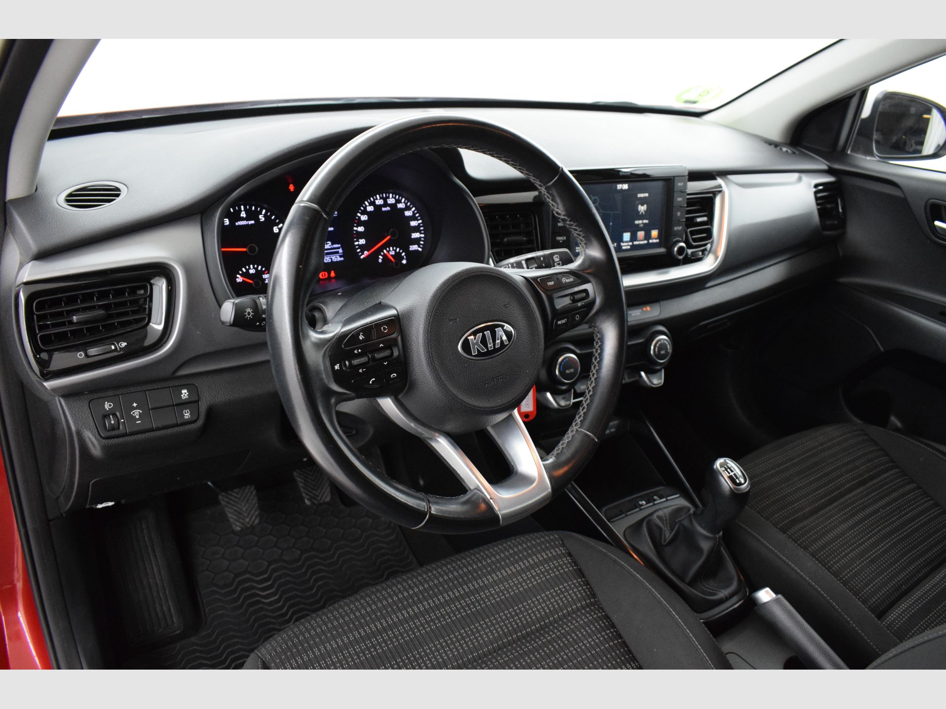 Kia Stonic - 10