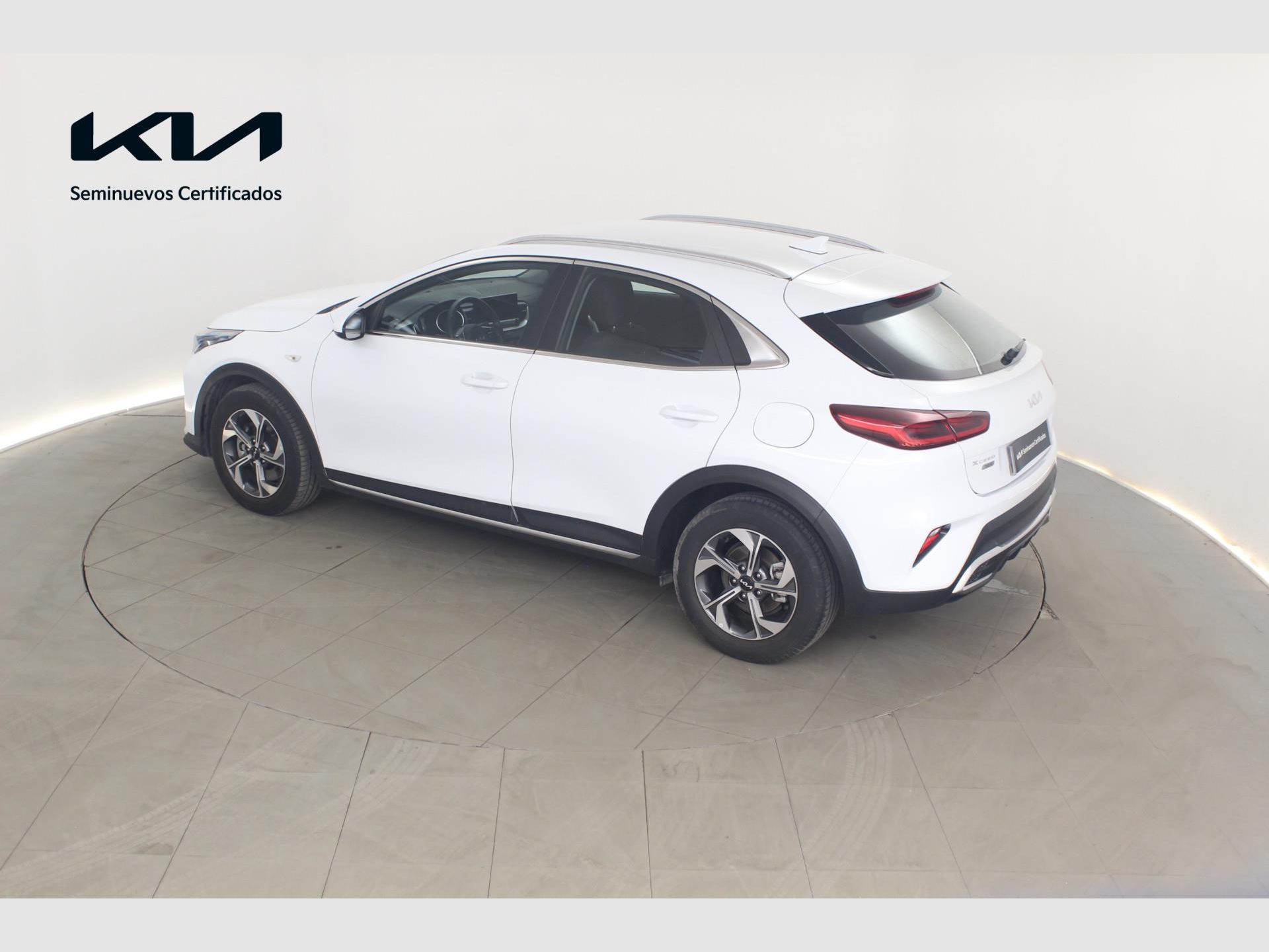 Kia XCeed - 11