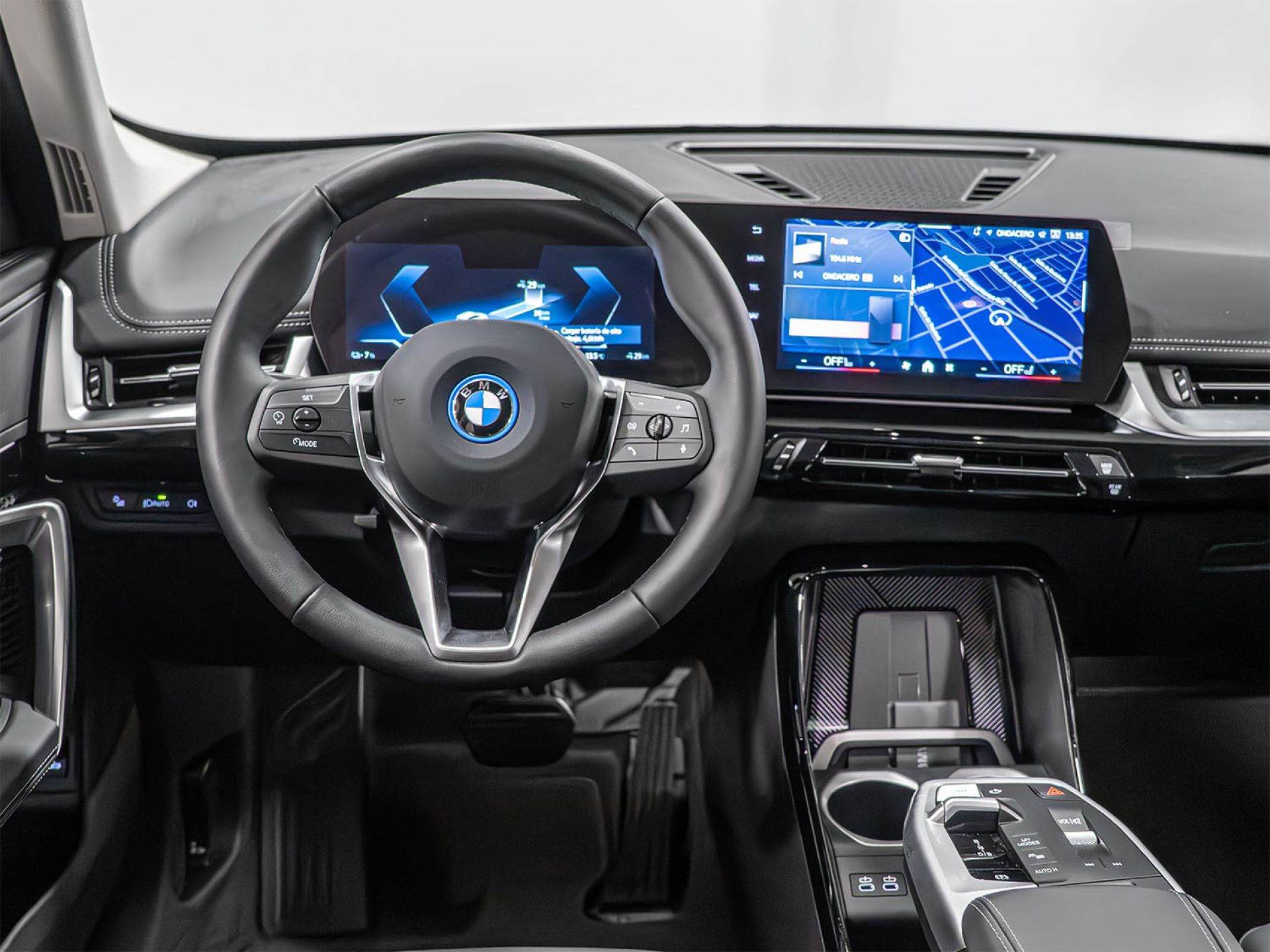 BMW iX1 - 9
