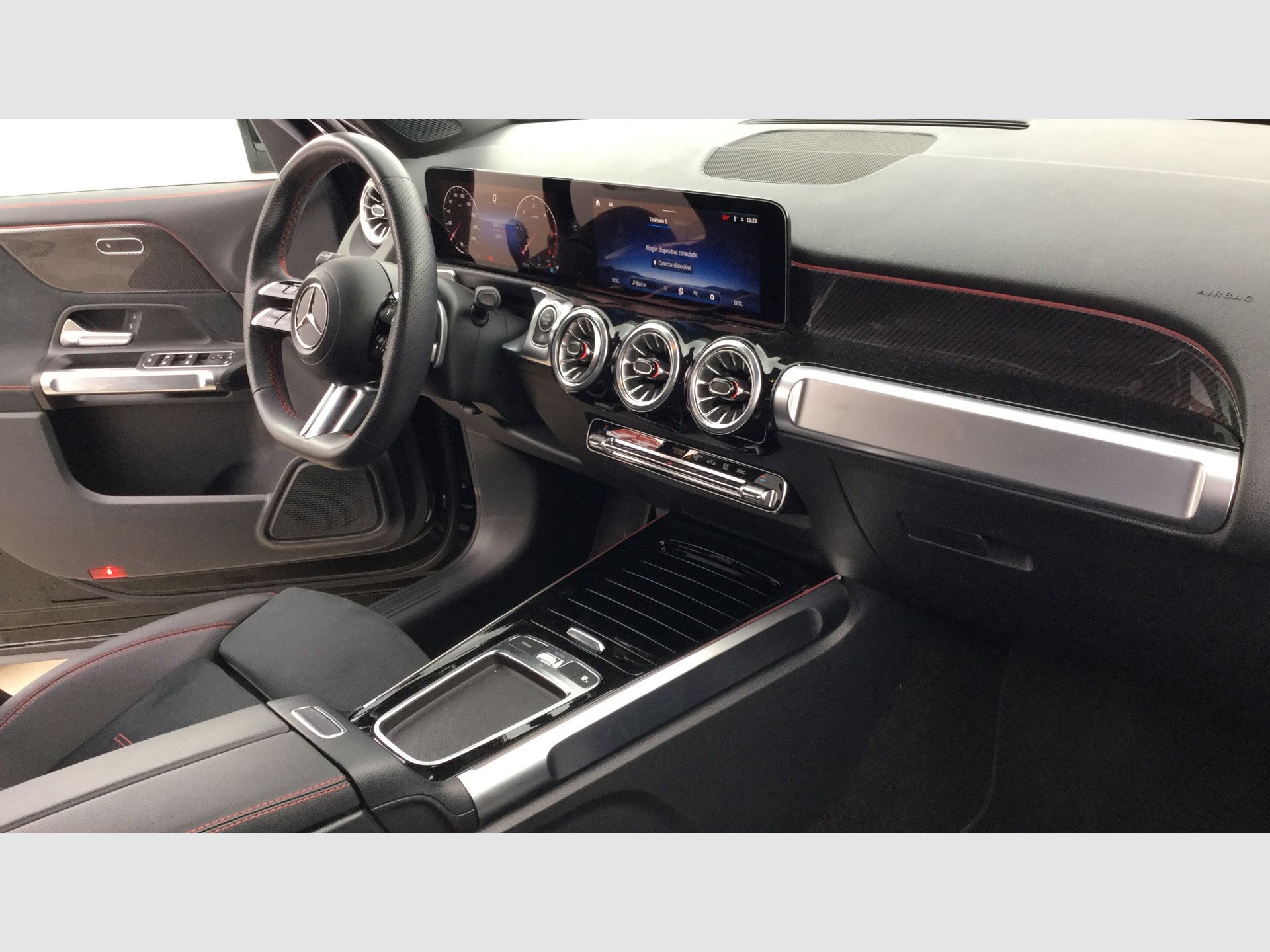 Mercedes-Benz GLB - 9