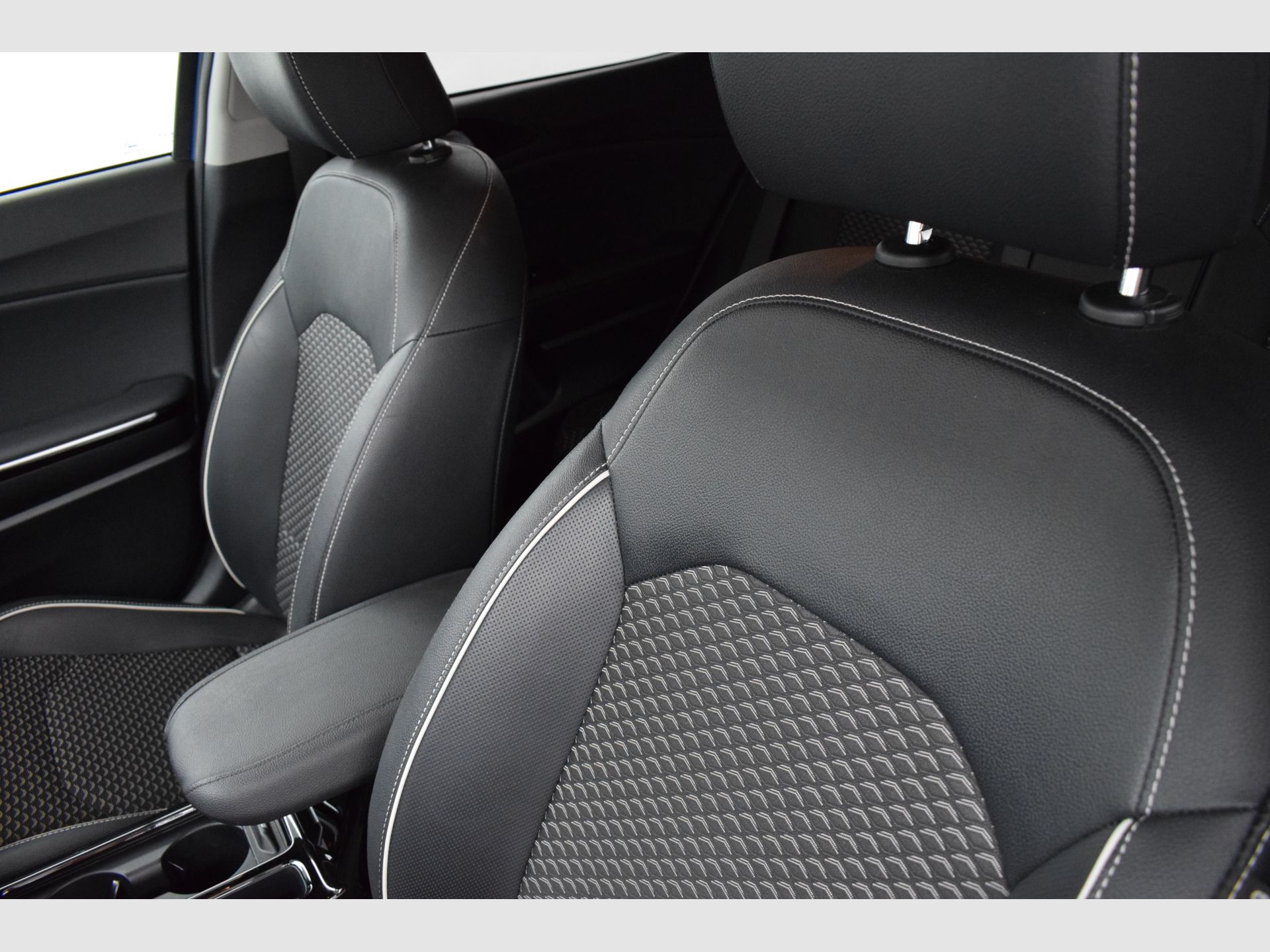 Kia XCeed - 3