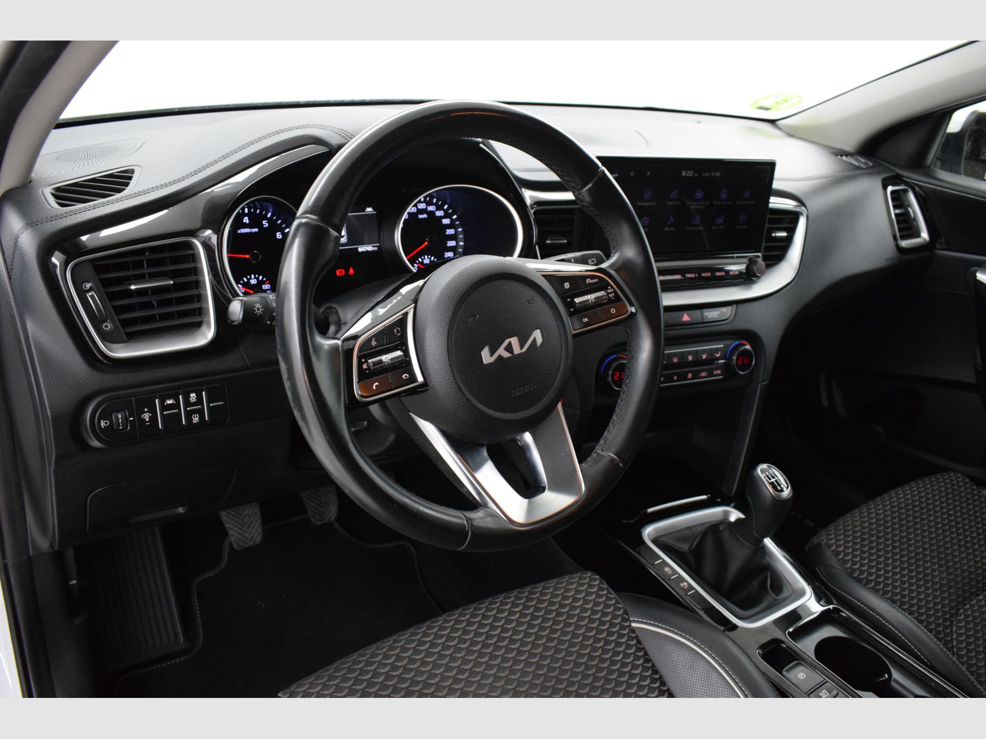 Kia XCeed - 9