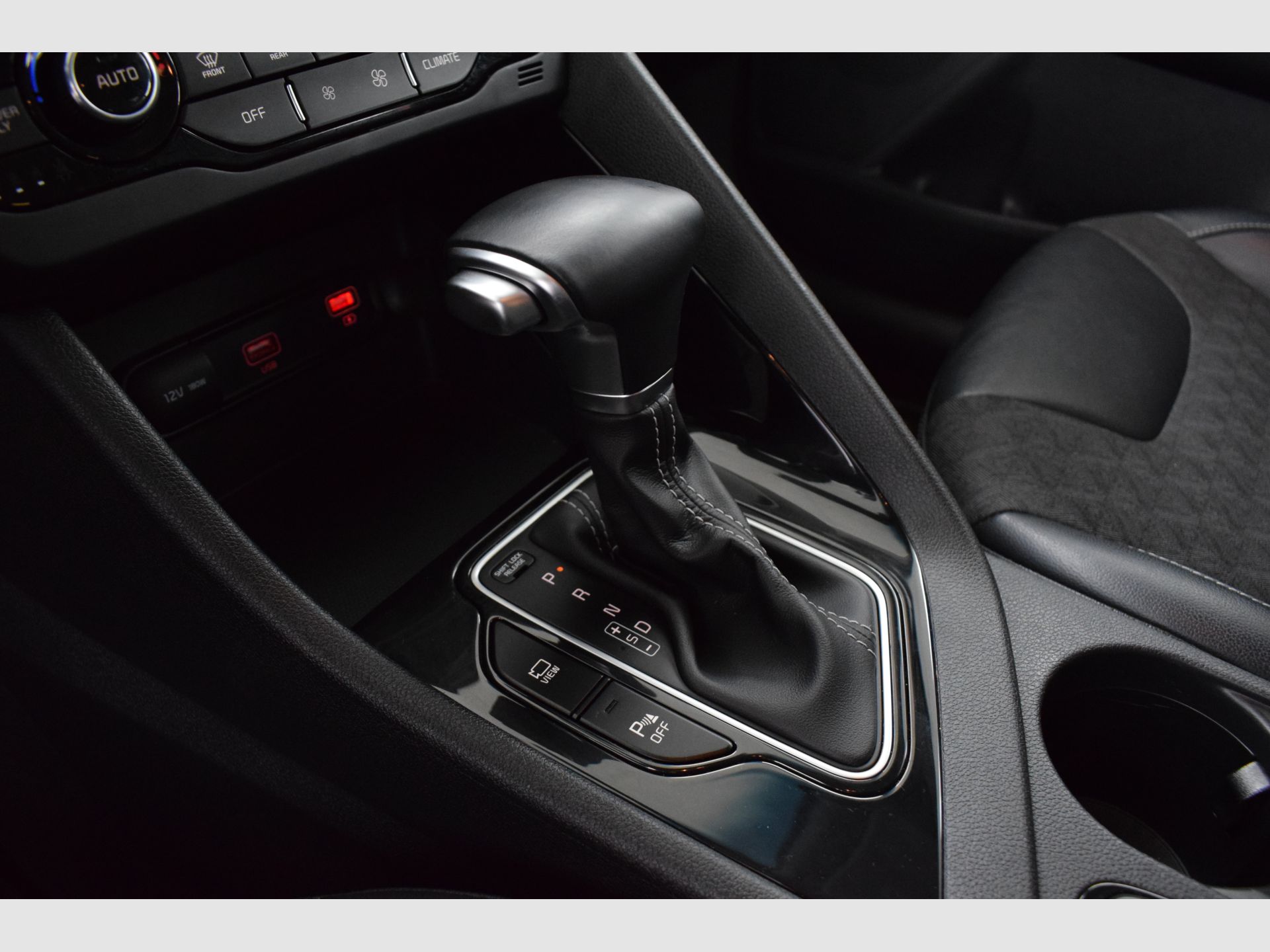 Kia Niro - 12