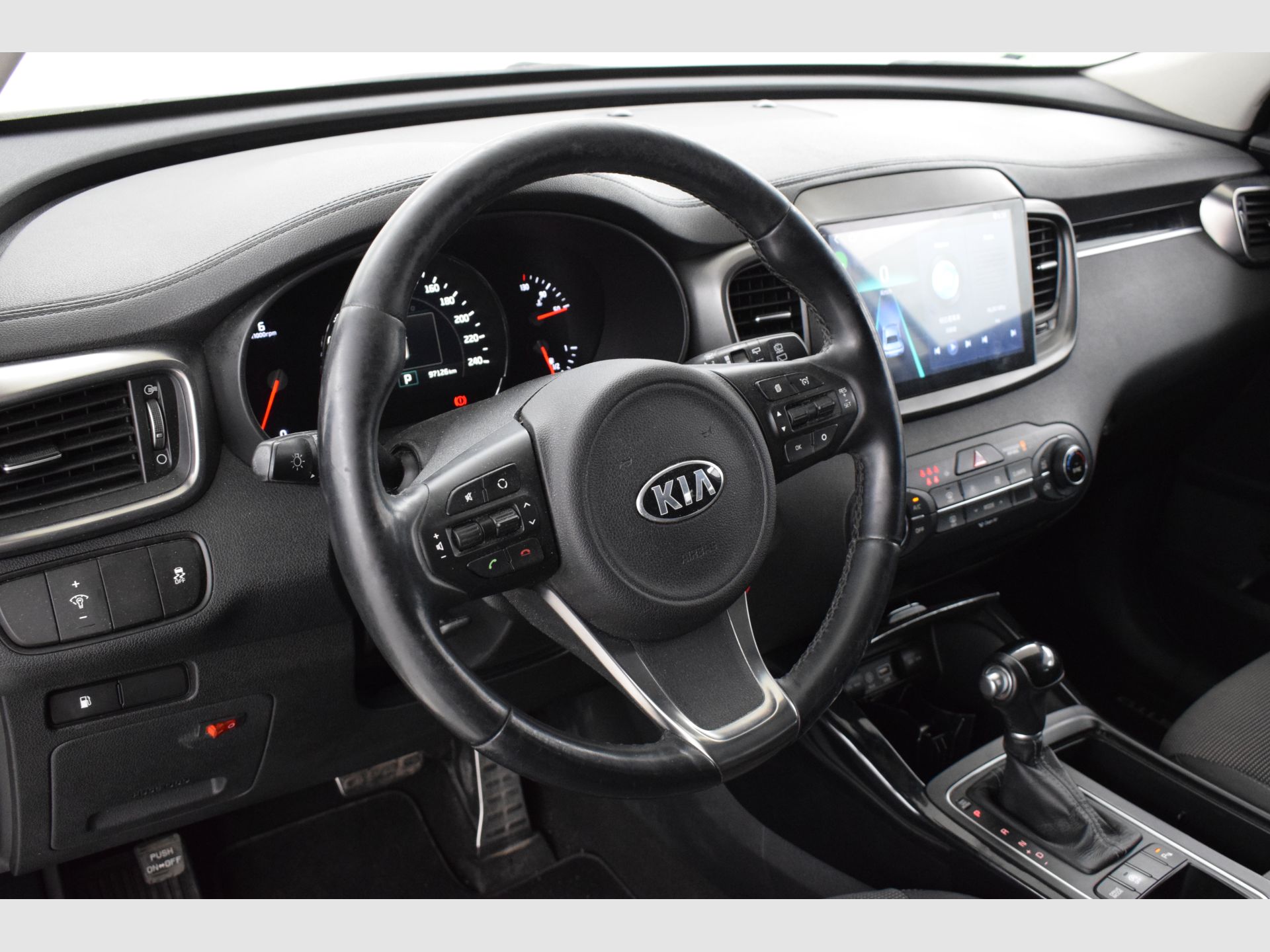 Kia Sorento - 9