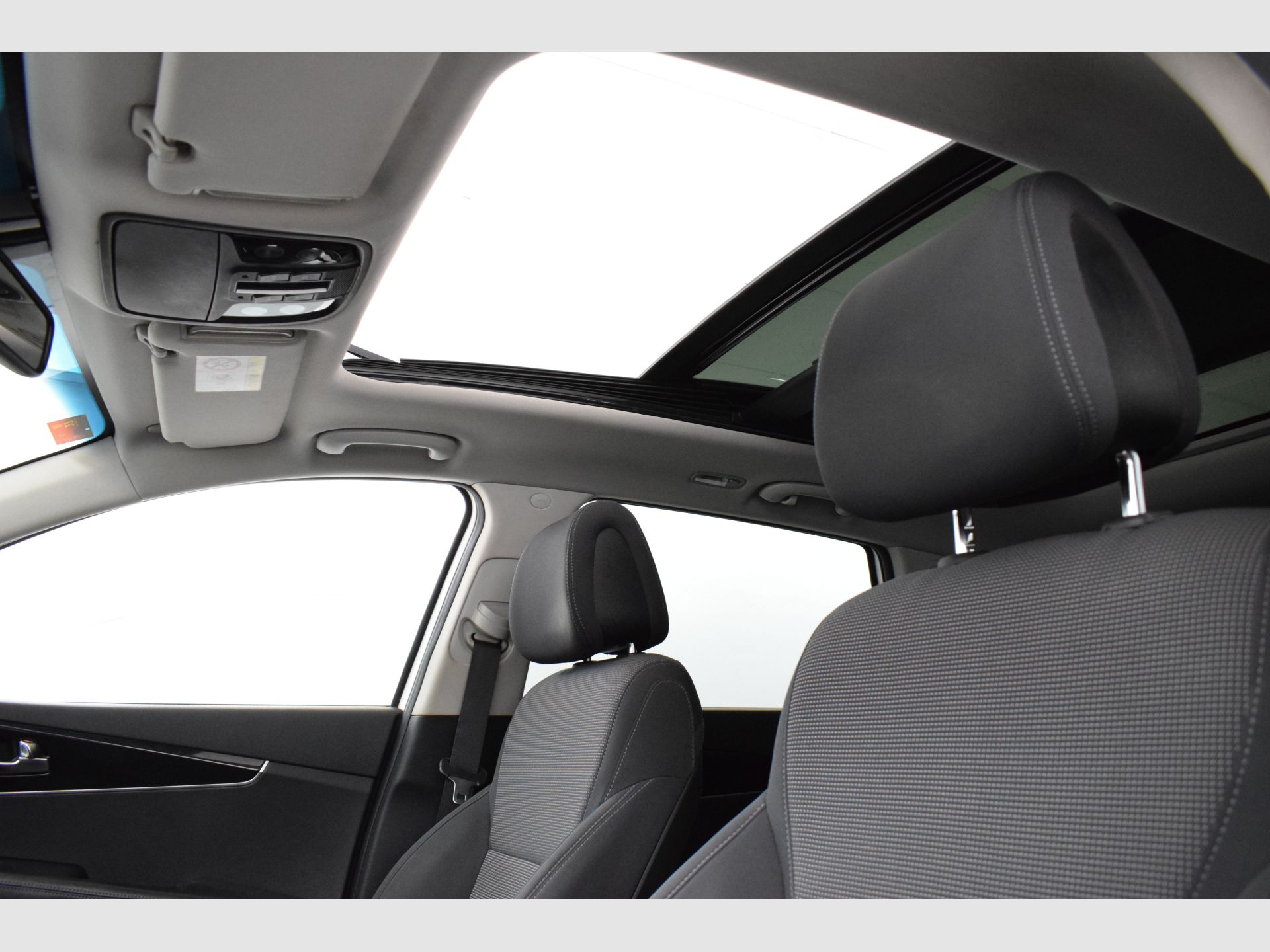 Kia Sorento - 11