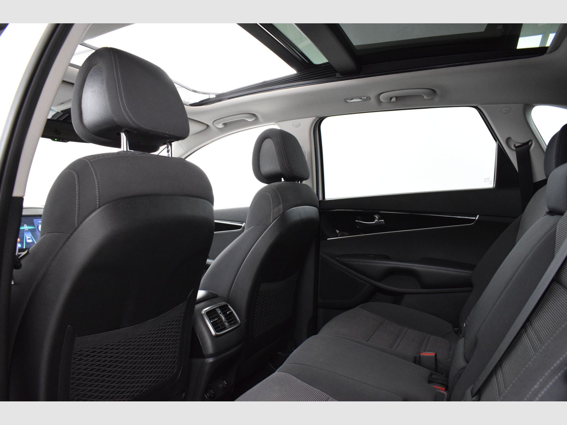 Kia Sorento - 12