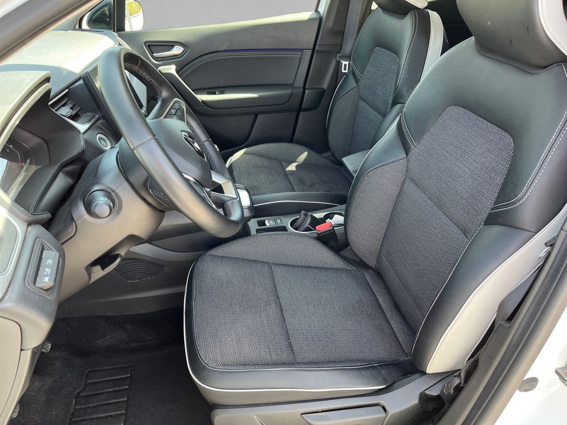 Renault Captur - 11