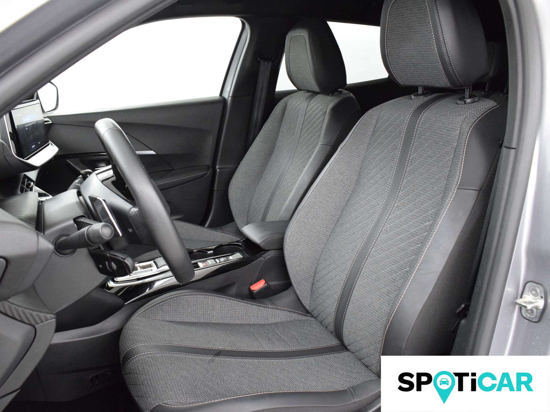 Peugeot 2008 - 12