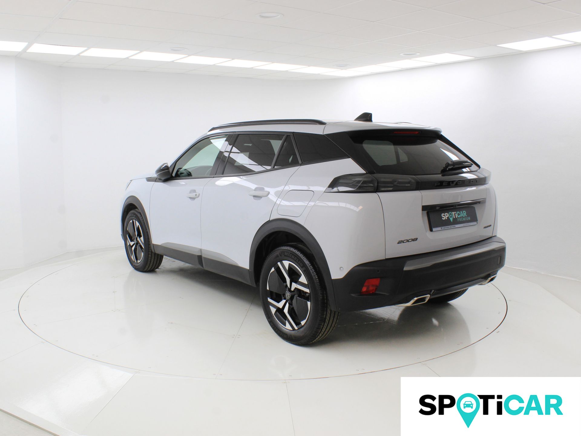 Peugeot 2008 - 7